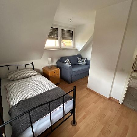 4 Zimmerwohnung Zentrale Lage Wendeburg Buitenkant foto